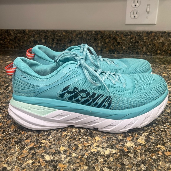 Hoka Shoes - Hoka Women's Bondi 7 Aqua Running Shoes size 9